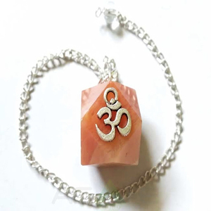 Pierre précieuse de guérison en cristal d'hexagone de pendule de cornaline rouge avec Ohm - Product Image 1