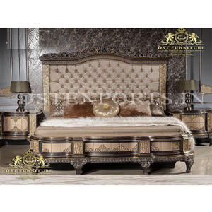 Lit à dossier haut de gamme avec tabouret latéraux, descente de lit moderne métallique, meuble de nuit, qualité supérieure - Product Image 1