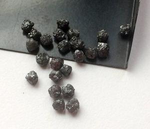 100% טבעי מחוספס נימול שחור יהלומים 4 MM כדי 5 MM גודל, טבעי עגול שחור גלם יהלומים, שחור נימול יהלומי חרוזים