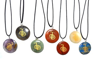 Fournisseur de colliers à disque Chakra Choko Reiki : Collier à disque Chakra Choko Reiki à vendre - Product Image 2