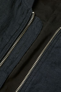 Veste bomber en satin pour homme, hiver, logo personnalisé, broderie OEM, veste de baseball légère, poignets côtelés, vente en gros - Product Image 2