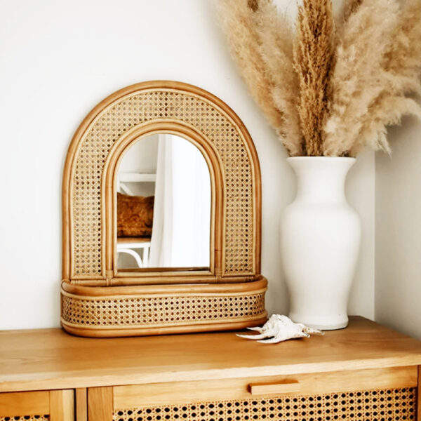 สีน้ำตาลอ่อน