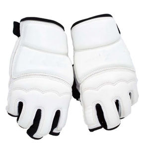 Gants avec pied/main blancs pour hommes, Taekwondo, 8 pièces - Product Image 2