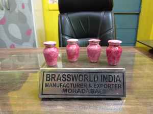 Souvenirs de crémation en laiton à imprimé rouge, fournitures d'enterrement, brasworld inde - Product Image 4