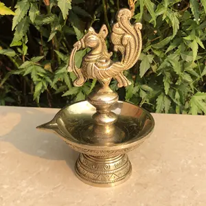Pooja lampada a olio in ottone arte indiana con finitura anticata