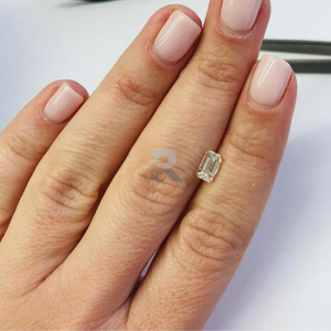 Igi ได้รับการรับรองเทียบกับความคมชัดเพชรแฟนซีที่มีสี FG 3.7*3.9ขนาด2.6*2.9มม. เครื่องประดับทรงหลวมสีมรกตธรรมชาติ - Product Image 2