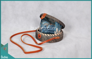 2020 Sac rond à la mode pour femmes Matériau en rotin synthétique en noir Livraison gratuite depuis l'Indonésie - Product Image 5