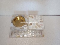 Brûleur Arabe de Style Moyen-Orient en Nacre Indienne Écologique Fait Main avec Boîte en Acrylique et Plateau – Idéal pour un Cadeau de l'Aïd