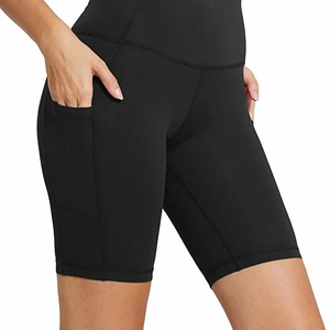 Shorts de yoga Formula1 Industries 2026 - Spandex/Polyester, coupe ajustée, taille haute élastique, séchage rapide et imperméable - Product Image 1