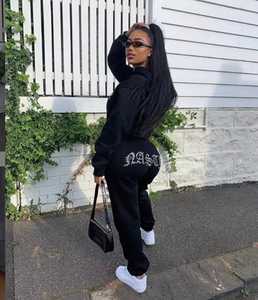 Venta al por mayor de las mujeres de alta venta de logotipo personalizado de gran tamaño de 2 piezas de secado rápido chándal de lana de estilo sostenible chándales femeninos - Product Image 4