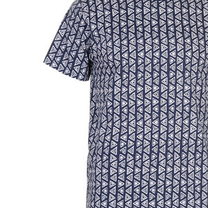 เสื้อยืดผู้ชายขายส่ง ผ้าโพลีเอสเตอร์ถัก 100% สั่งทำได้ พิมพ์โลโก้คุณภาพสูง คอกลม แขนสั้น แห้งเร็ว ระบายอากาศได้ดี - Product Image 4