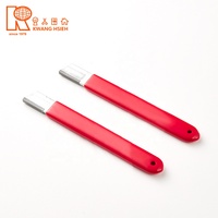 Aiguiseur de couteau de poche manuel Kwang Hsieh, lame en carbure de tungstène, manche en PVC rouge, multi-grains, 130 mm, modèle KG-830, Taïwan