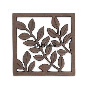 ขาตั้งสามขาโลหะแบบสามขาสำหรับตกแต่งโต๊ะดีไซน์เนอร์ - Product Image 1