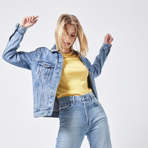 Veste en jean tricotée respirante grande taille pour femme avec broderie et fermeture à bouton unique - Product Image 5