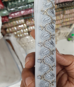 ผ้าลูกไม้ออแกนซ่า100% ผ้าฝ้ายสไตล์อินเดียปักด้วยมือมีหลากหลายขนาดสำหรับชุดแต่งงานออกแบบได้ตามต้องการ - Product Image 6