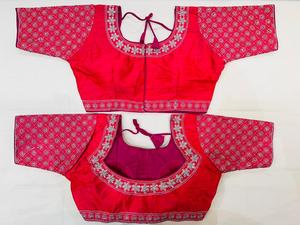 Blusa de Diseñador Lista para Usar con Tu Sari, Bordado en Plata para Bodas y Fiestas - Product Image 5