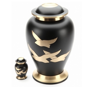 Urna Funeraria de Latón Negro con Diseño Grabado de Pájaro, Urna para Cenizas Humanas, Urna Conmemorativa para Funeral, Recipiente Decorativo de Metal para Cenizas - Product Image 3
