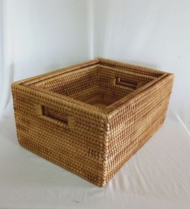 Handicraft storage basket- wholesale rattan basket tray handmade 100% rattan laundry basket with lid