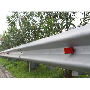 Viet Nam Manufactor Steel structure for safety on the Highway and Express way | Guardrail - Fence - Signpost - Product Image 2
