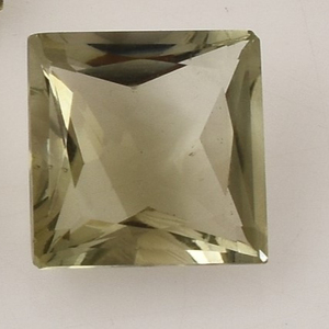 Pierres précieuses forme carrée Loupe Clean 10 mm pierre améthyste verte naturelle à facettes AAA + stock prêt en gros - Product Image 1