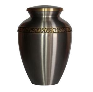 Urne funéraire en métal faite à la main avec pied gravure fournitures funéraires produit - Product Image 6