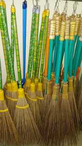 Escoba de Fibra de Palma Original Hecha en Indonesia, Escoba para Barrer Pisos, de Madera, Ratán, Bambú, Pequeña, Ecológica, Corta y Larga - Product Image 6