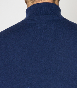 Suéter de cuello alto azul de manga larga para hombre ODM de calidad superior, venta al por mayor, hilo de tejer a mano de Cachemira para ropa de invierno - Product Image 5