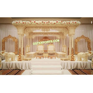 Mandap de mariage à trois poteaux, mandap de cérémonie de mariage indien, palais mandap, mandap en bois, aspect bois, FRP, décoration d'événement en Australie - Product Image 1