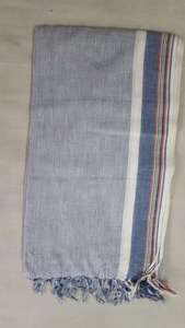 Écharpe pour femme en viscose et voile numérique, imprimé floral, motif automne-hiver, design tendance, large, épaisse, de taille moyenne, respirante - Product Image 3