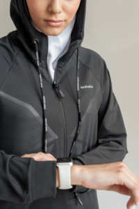 Tunique allongée en tissu extra extensible noir avec une capuche Jogging Suit Modeste Fashion Islamic Style Sportwear - Product Image 6