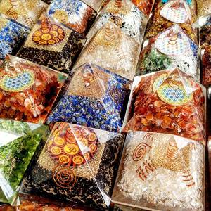 Orgonite/pyramide de tourmaline à géométrie sacré, grande pyramide conique cristal, chakra, pierres de cristal - Product Image 5