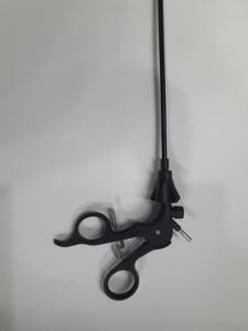 Pinzas de Laparoscopia Manuales de Acero Inoxidable Negras con 1 x 2 Dientes, 30 cm de Longitud, Marca Endo Tech, 5 Años de Garantía - Product Image 6