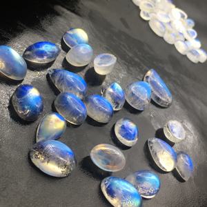 Pierre de lune bleue Excellente qualité Naturel Full Flashy Fire Plain Gemstone Lâche Cabochon Mx Shape - Product Image 5