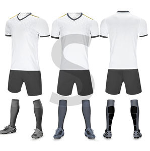 Uniforme de fútbol juvenil para adultos, camiseta de manga corta y pantalones cortos, uniformes de equipo de fútbol baratos - Product Image 1
