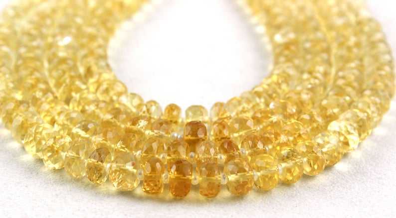 สีเหลือง