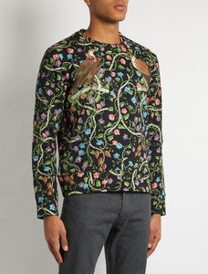 Sweat-shirts et sweats à capuche personnalisés pour hommes de haute qualité, en tricot sublimé - Séchage rapide et écologiques - Product Image 4