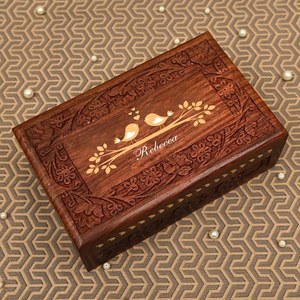 Boîtes en bois marron foncé pour cadeaux Artisanat en bois artisanal et panneaux muraux - Product Image 1