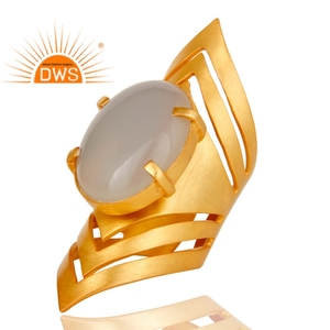 แหวนพลอยแคลซิโดนีสีขาวธรรมชาติ ดีไซน์ล่าสุด ปี 2026 สำหรับผู้หญิง จากผู้ผลิตเครื่องประดับ - Product Image 3