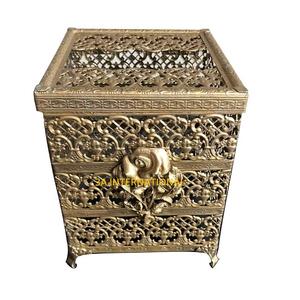 Design exclusif Hôtels Restaurants Vaisselle Décoration Boîte de décoration de table Boîte à serviettes carrée dorée Hôtels Restaurants - Product Image 1