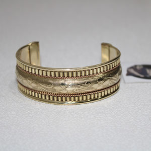 Bracelets et bracelets de mode pour femmes de haute qualité dernier style tissé prix de gros bouton de manchette et boutons de manchette en laiton prix bas - Product Image 1