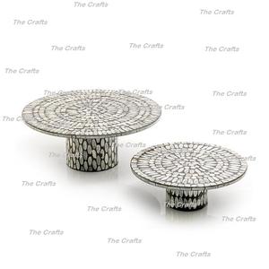 Juego de diferentes tamaños de dos soportes para pasteles de madera y madre de perla soporte para servir pasteles a un precio asequible - Product Image 1