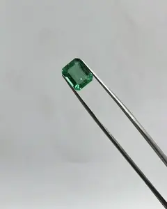 Taglio ottagonale naturale dello zambia 2.61 carati smeraldo Premium di alta qualità per la creazione di gioielli multiuso