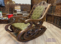 Fauteuil à bascule en teck moderne sculpté à la main - Durable, taille et couleur personnalisables