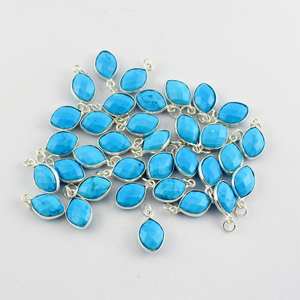 Pendentif en forme de marquise turquoise et or Vermeil Bijoux en argent sterling 9x12mm avec breloque plaquée or - Product Image 2