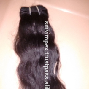Tissage de cheveux sans cuticlé.100 % tissage de cheveux humains indiens vierges remy non transformés. Tissage de cheveux bruts remy sans enchevêtrement. - Product Image 2