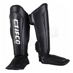 Protège-tibias et protège-jambes en cuir Protecteurs de MMA et Kick Boxing Équipement de protection en cuir essentiel - Product Image 4