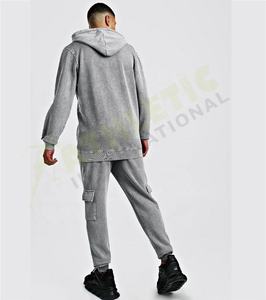 Survêtements personnalisés pour hommes Pull surdimensionné uni à manches longues de haute qualité Ensembles de survêtements de sports d'hiver en coton personnalisés - Product Image 5