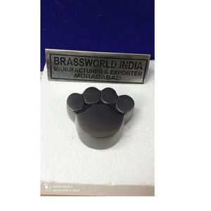 Pendantif en laiton pour chien noir, décoration de la griffe des animaux de compagnie, accessoire pour anniversaire - Product Image 1