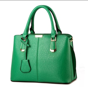 Sacs à main en cuir véritable pour femmes, sac à bas prix, vente en gros - Product Image 2