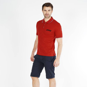 เสื้อโปโลผู้ชายสีชมพูอ่อนครึ่งแขนพร้อมกางเกงยีนส์ขาสั้นสำหรับผู้ชาย - Product Image 2